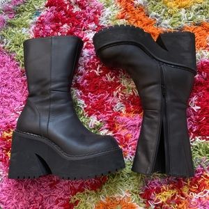 UNIF Parker Boots. Women’s 9.